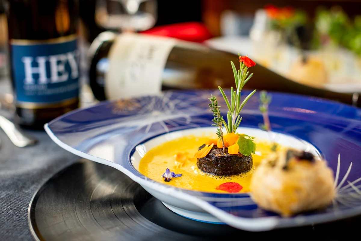 <p style="text-align:center;"><strong>Die digitale Speisekarte</strong><br>Die smarte Website-Lösung<strong> </strong></p>