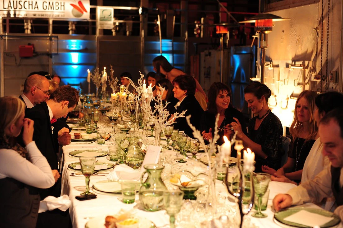 <p style="text-align:center;"><strong>Dinner-Paket</strong><br>„HeimatGenuss live erleben“</p>