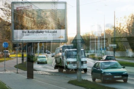 <p style="text-align:center;"><strong>Außenwerbung-Paket</strong><br>„Ihre Marke fährt mit“</p>